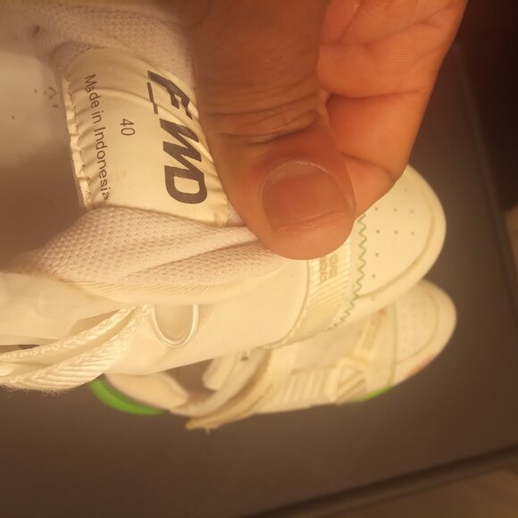 FWD Hybrid Sneakers – Men’s Size 7 US – Sleek, Lightweight & Versatile - Picture 4 of 6